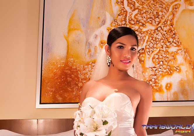 maria-wedding-dress